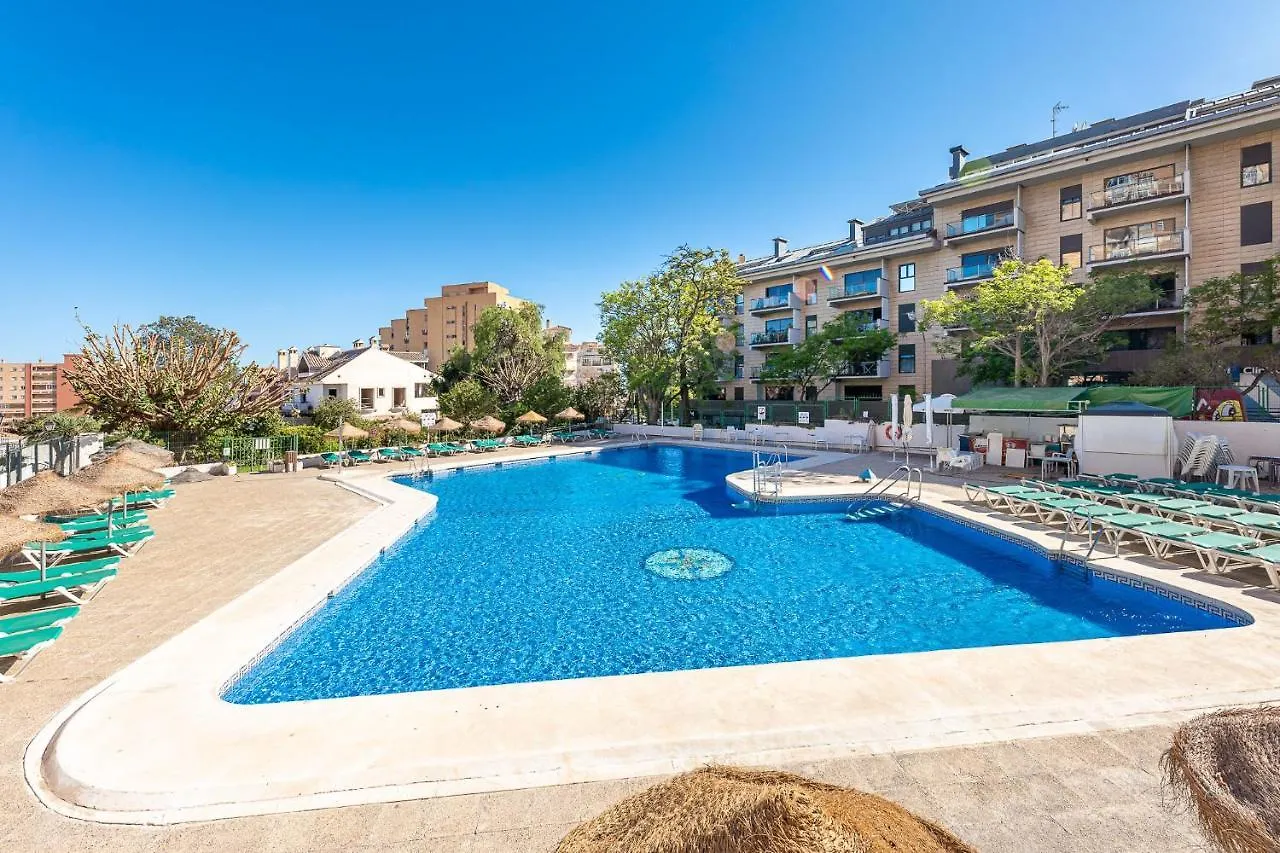 797 Holiday Rentals - Apartamento Para 3 En Piscis Con Piscinas Benalmadena Spain