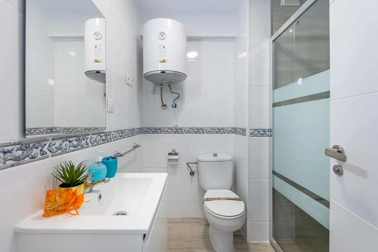 797 Holiday Rentals - Apartamento Para 3 En Piscis Con Piscinas Benalmadena 0*,