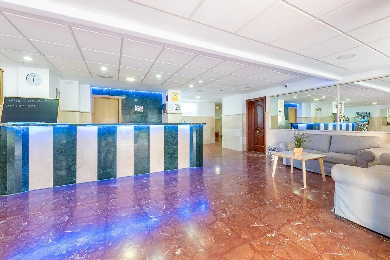797 Holiday Rentals - Apartamento Para 3 En Piscis Con Piscinas Benalmadena Spain